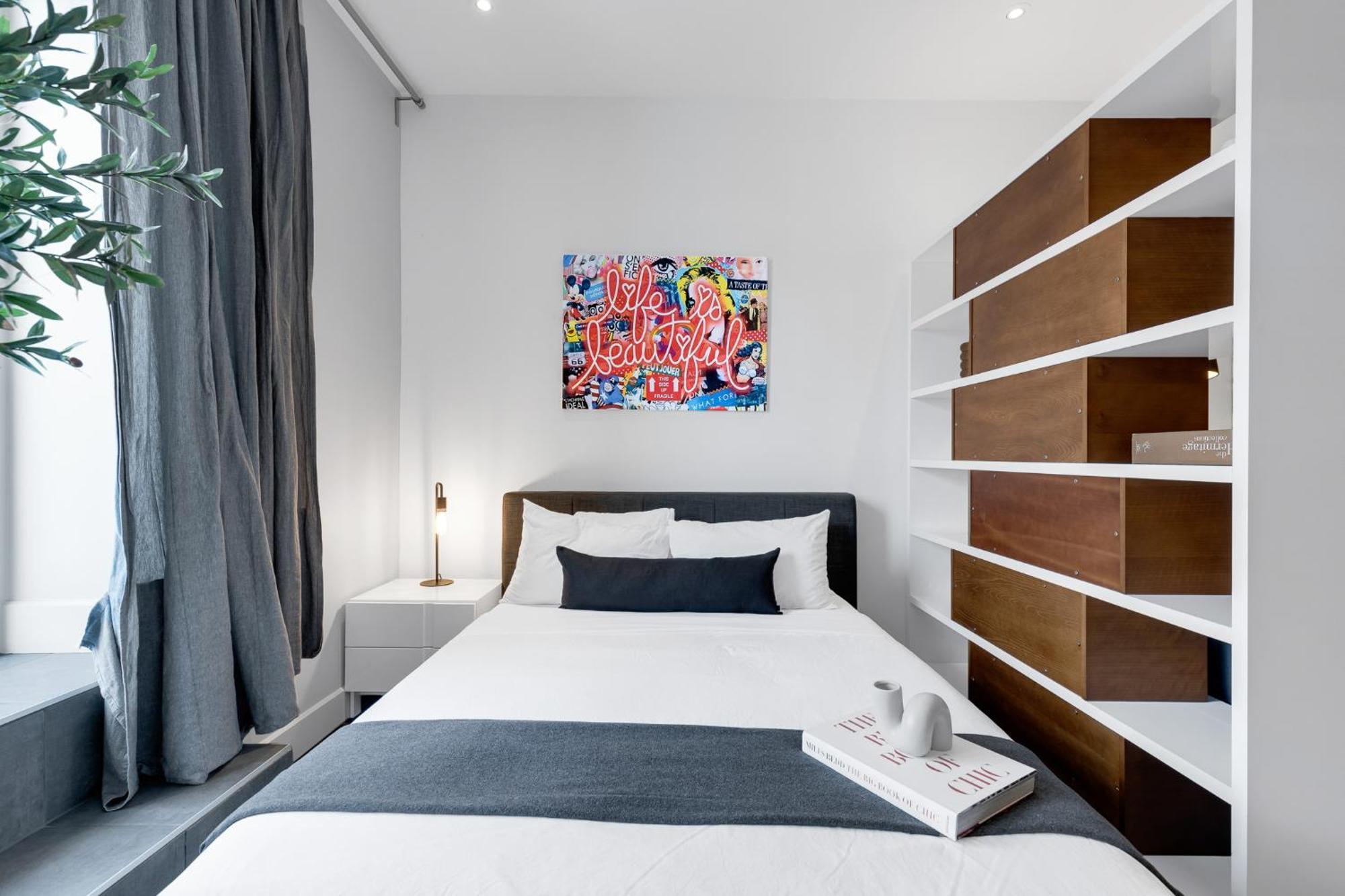 Liv Mtl Soho Aparthotel Montreal Exterior photo