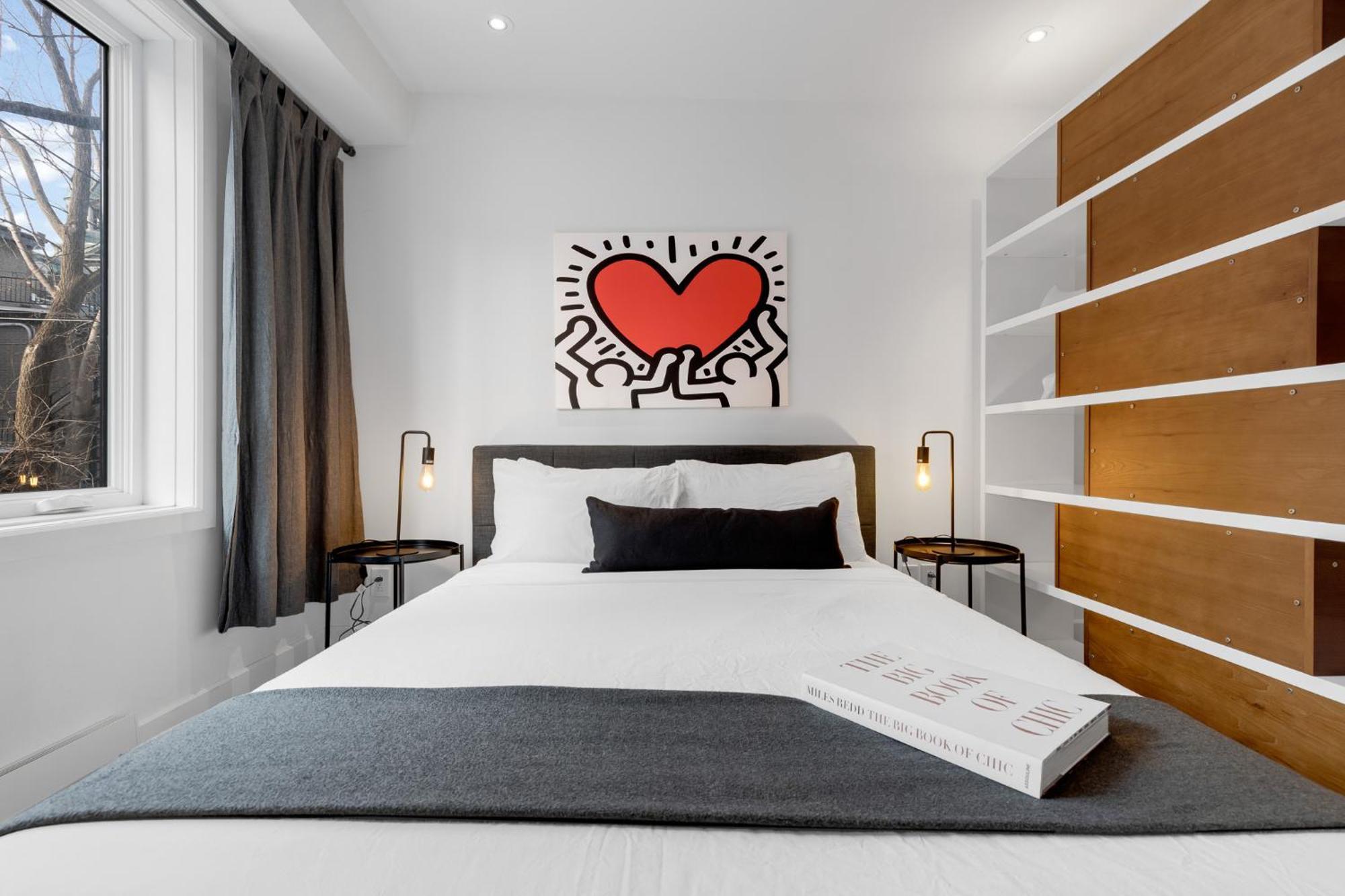 Liv Mtl Soho Aparthotel Montreal Exterior photo